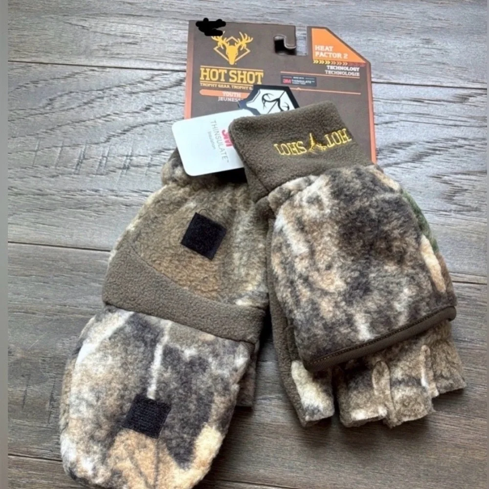 Hot Shot Realtree Edge insulated Heat factor,pop top,stretch knit cuff,winter